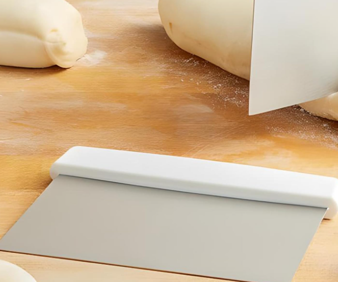 6-Piece Stainless Steel Dough Cutter/Scraper Set for baking and kitchen prep