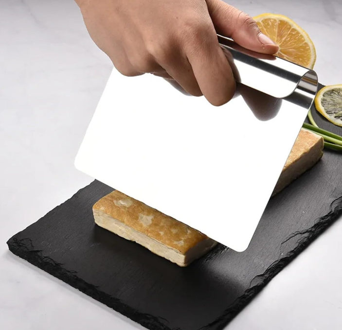 Stainless Steel Dough Cutter/Scraper for dough dividing and kitchen tasks